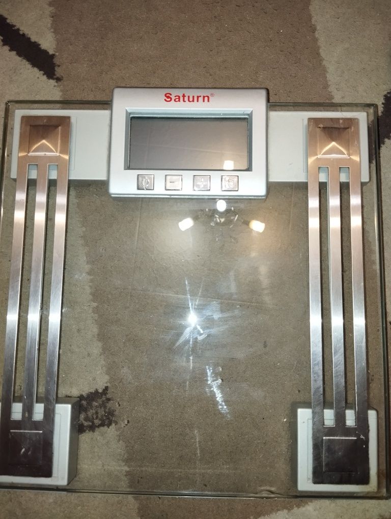 Весы напольные Saturn ST-PD1240