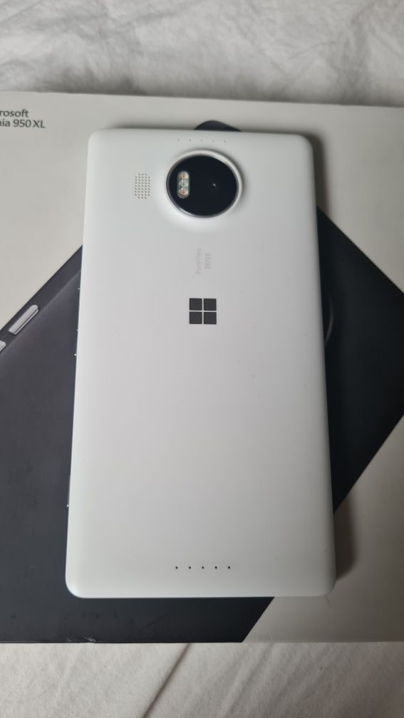 Microsoft Lumia 950XL