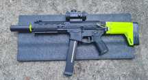 Replica arma airsoft com menos de 1 ano