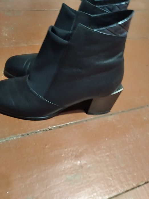 Ботильони женские