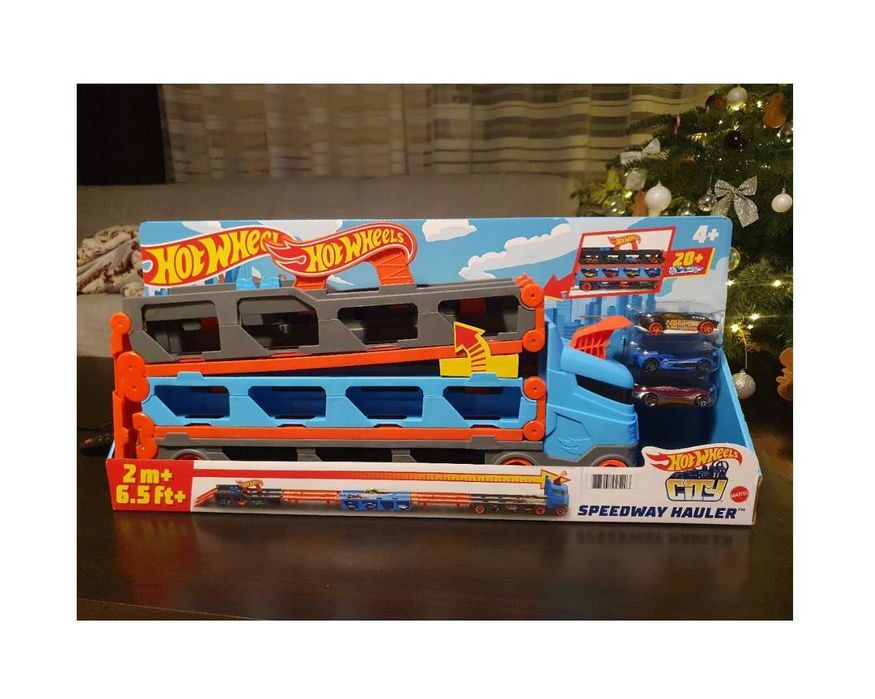 NOWY ! Transporter i tor wyścigowy  2w1 Hot Wheels HIT !