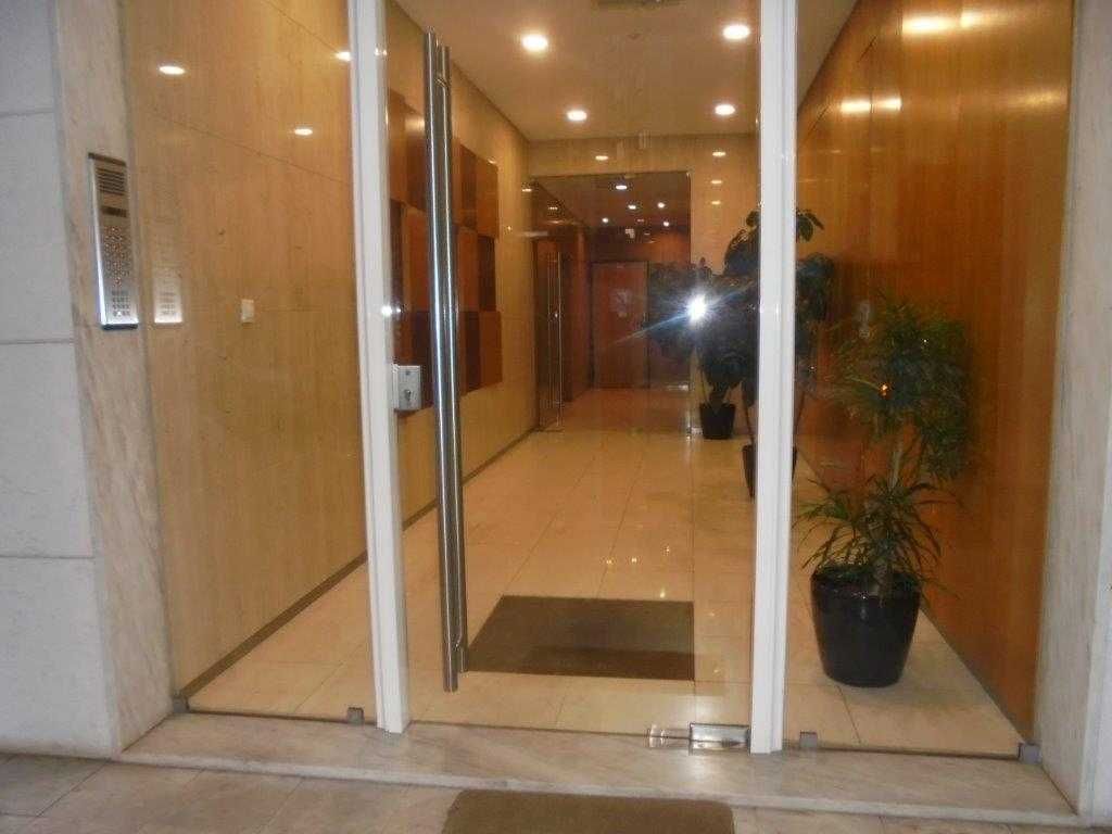 Excelente Apartamento T2, Mobilado e Equipado em Benfica