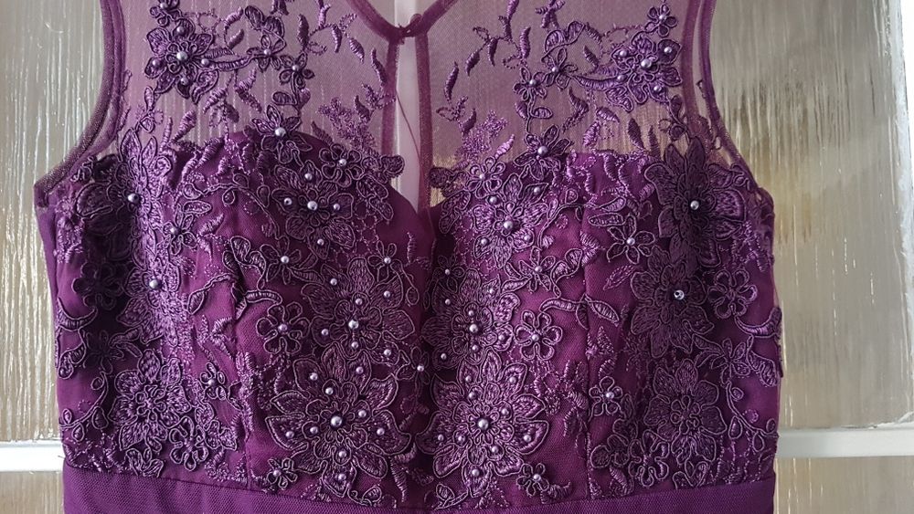 Sukienka koktajlowa fioletowa śliwkowa