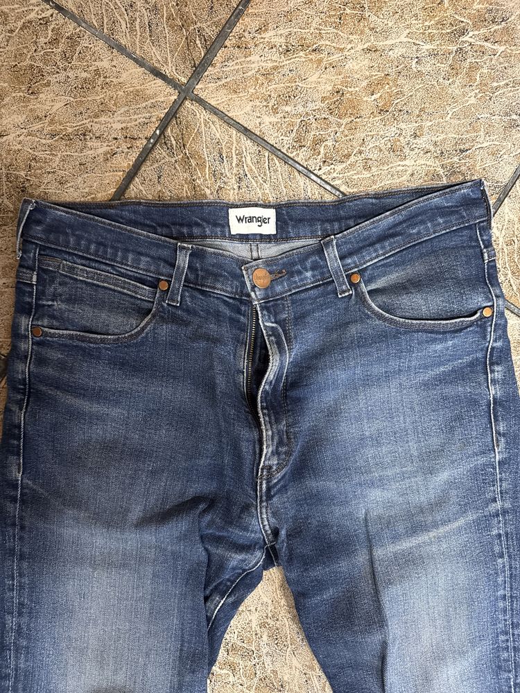 Spodnie jeansy Wrangler Arizona