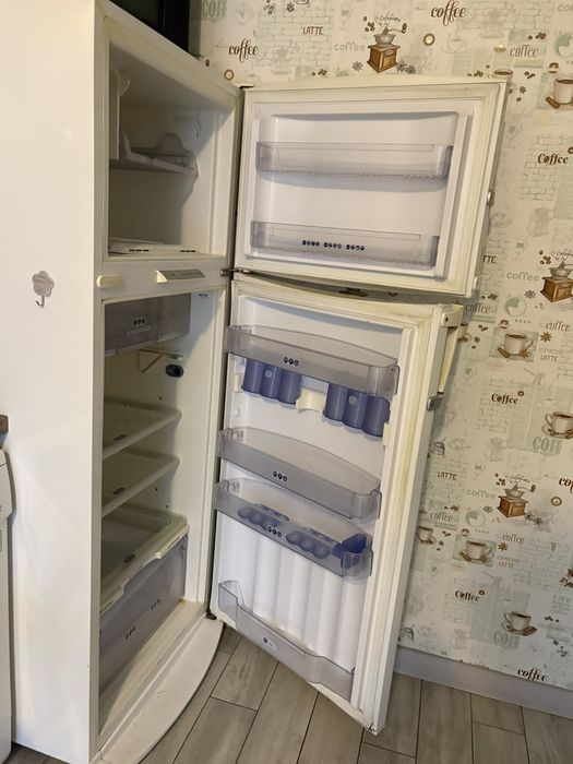 Продам холодильник