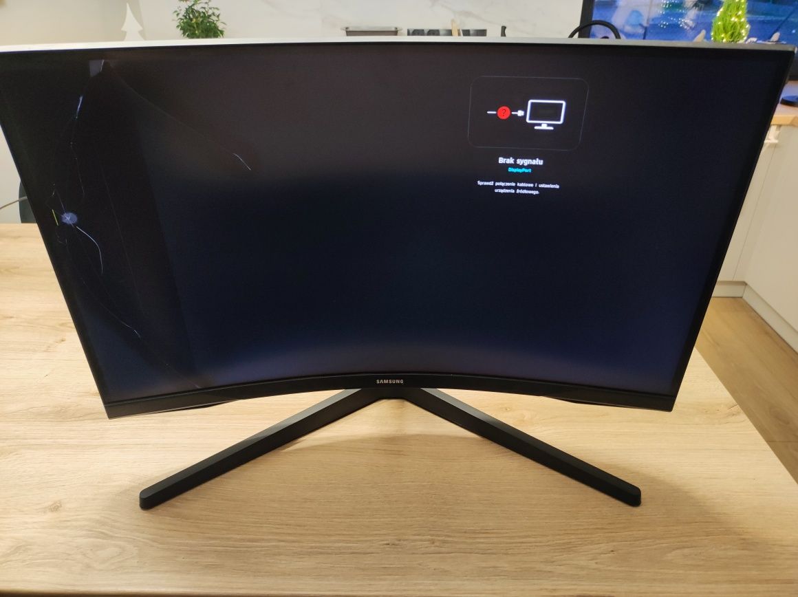 Monitor Samsung z zakrzywionym ekranem
