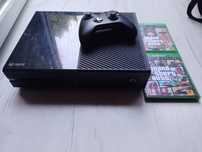 Xbox one + pad + 2 gry