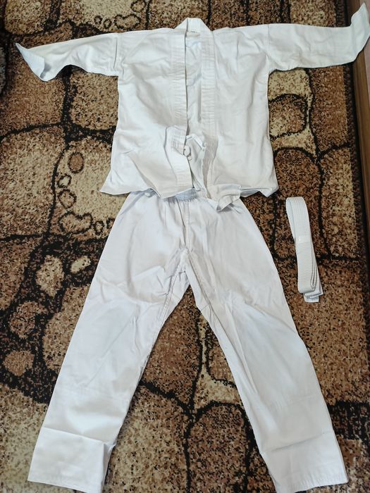 Кимоно для каратэ 140 размер