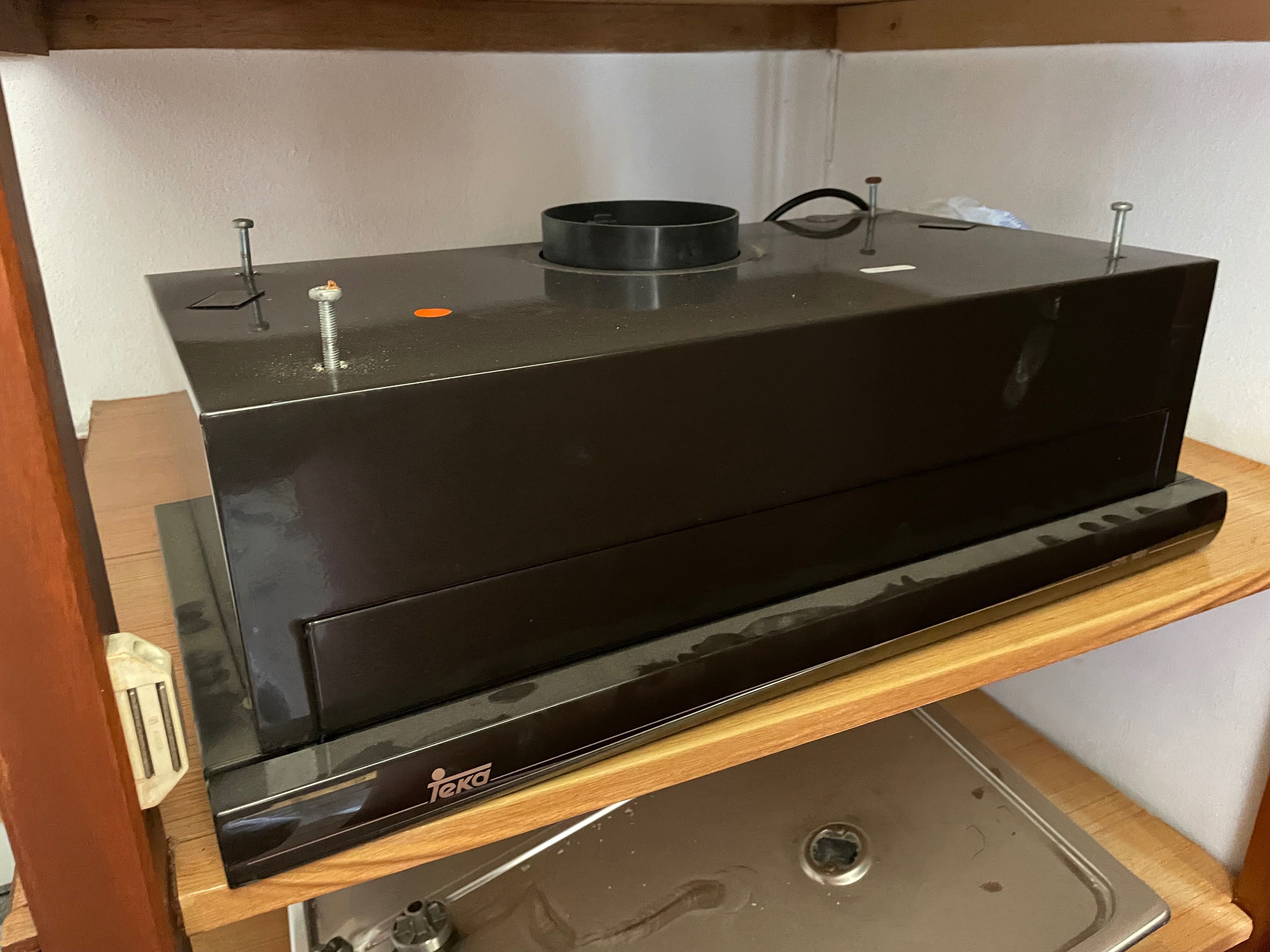 Vendo Placa + Forno + exaustor novo Teka