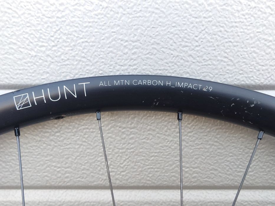 Koła 29 cali Hunt Carbon All Mtn H_Impact sztywne osie boost