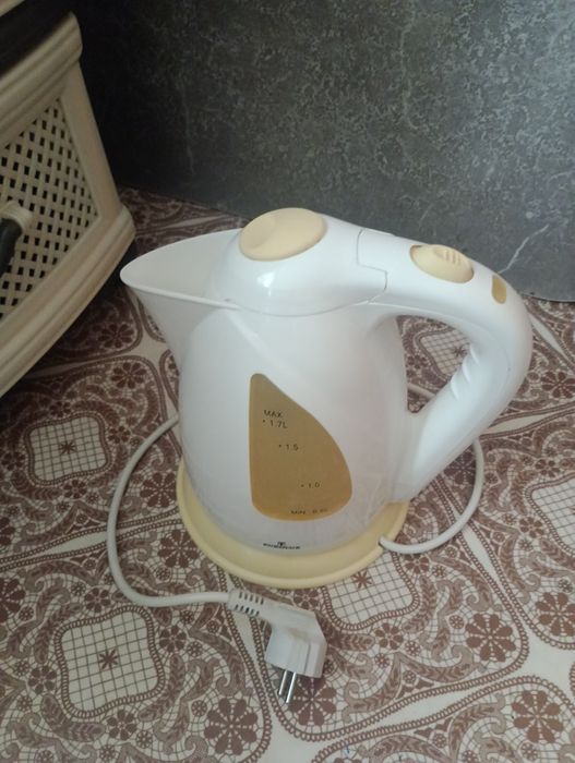 Чайник електричний б/у