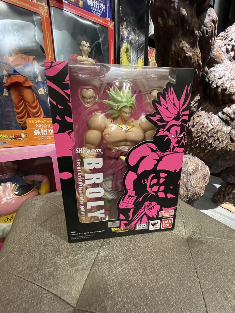 Sh Figuarts Broly e Goku Black e Goku Special Jump 50th