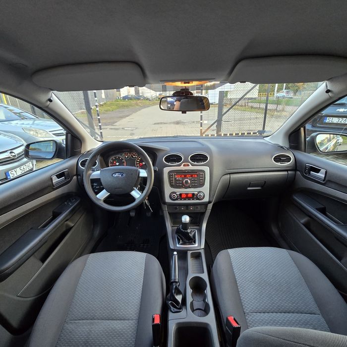 Ford Focus II 1.6 benzyna * SUPER STAN * 136 tys km * krajowy *