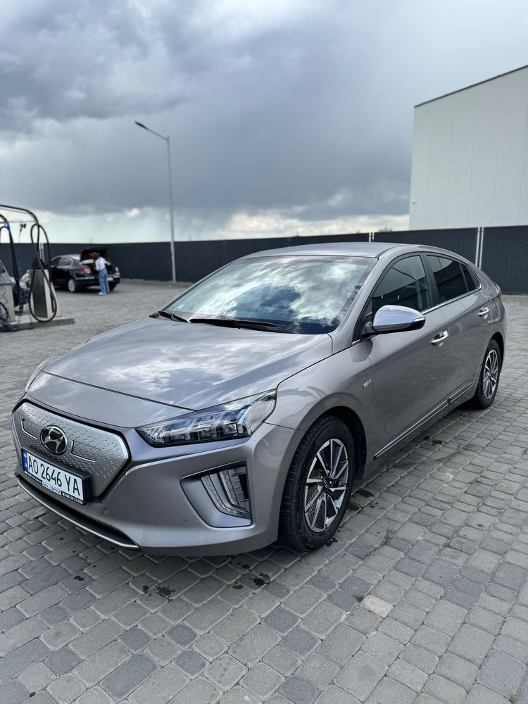 Hyundai Ioniq 2020 року електро 38 кВт