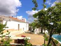 Quinta magnífica no Alentejo, com vinha, olival e recursos hídricos