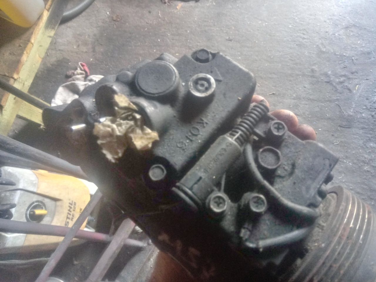 Podstawa napinacz klimy 3.0d 2.5d bmw e39 e38 e46 M57 6d1