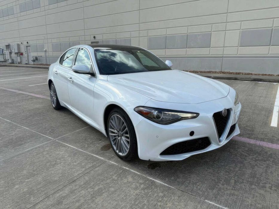 Alfa Romeo Giulia Ti Lusso      2018