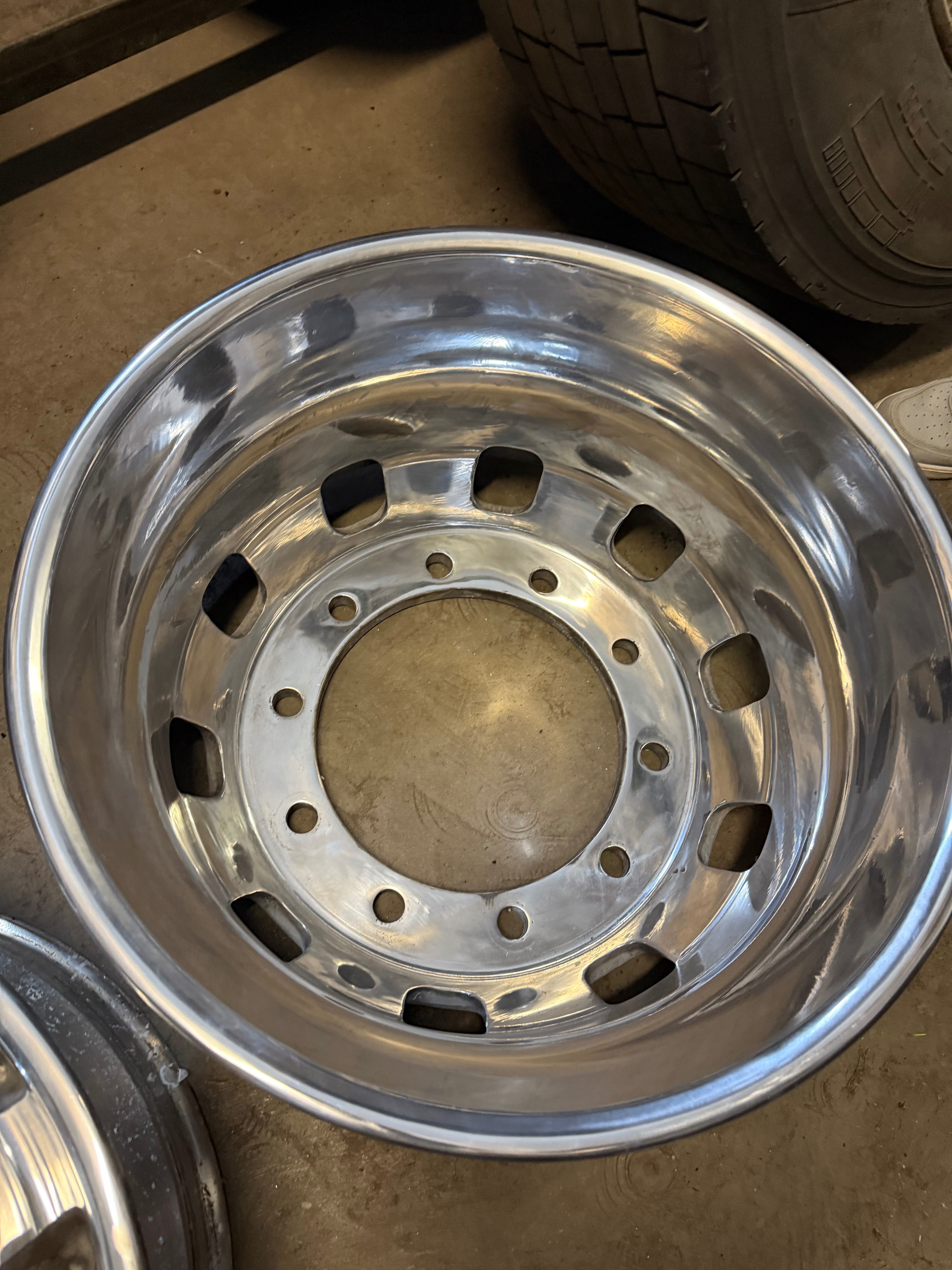 Felgi Alu Daf Scania Mercedes