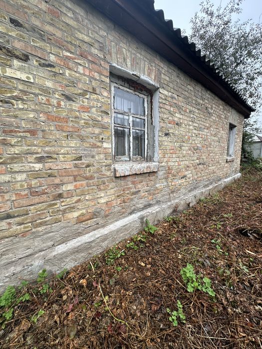 Продаж  Участка по вул. Клари Цеткіноі 10 сот на участку БУДИНОК, газ