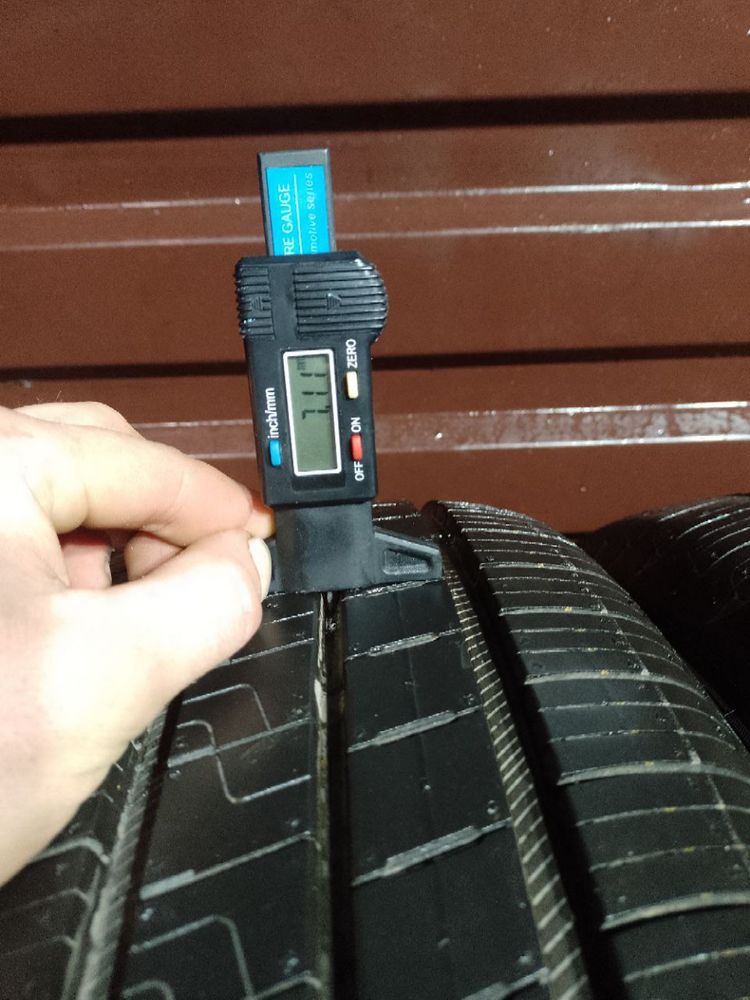 Резина Шини 195 60 R18 GoodYear Efficient Grip