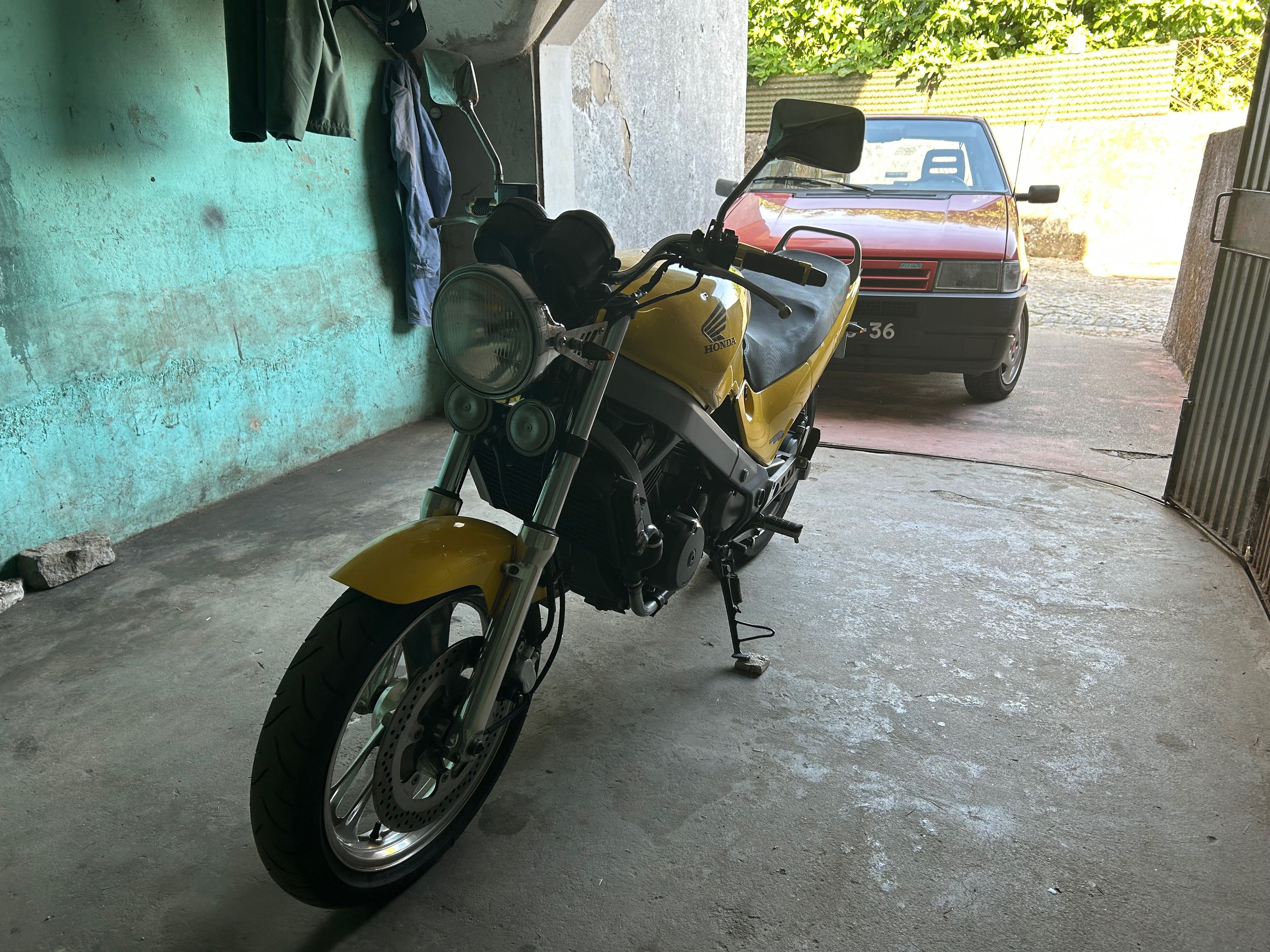 Baixa de preço Motociclo Honda NTV