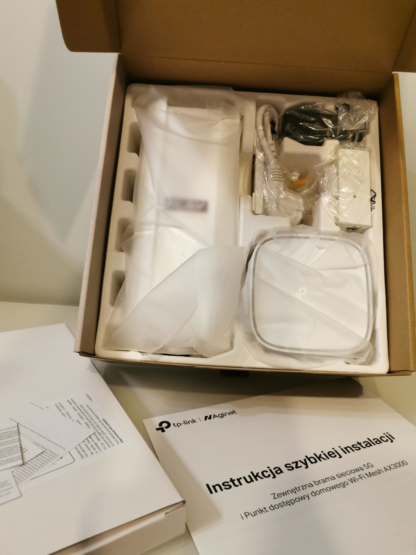 Router NETBOX 5G TP-Link NE211 + HX520 Odu Idu
