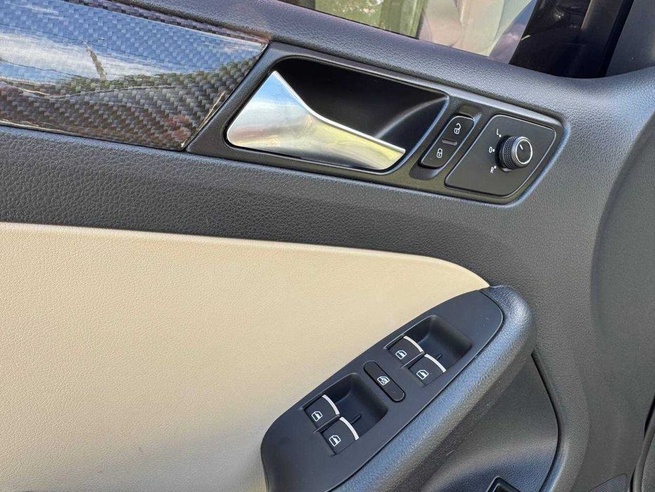 Продам Джетту 2015 год