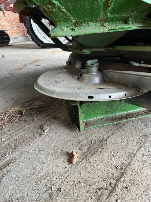 Amazone-18 Розкидач мінеральних добрив