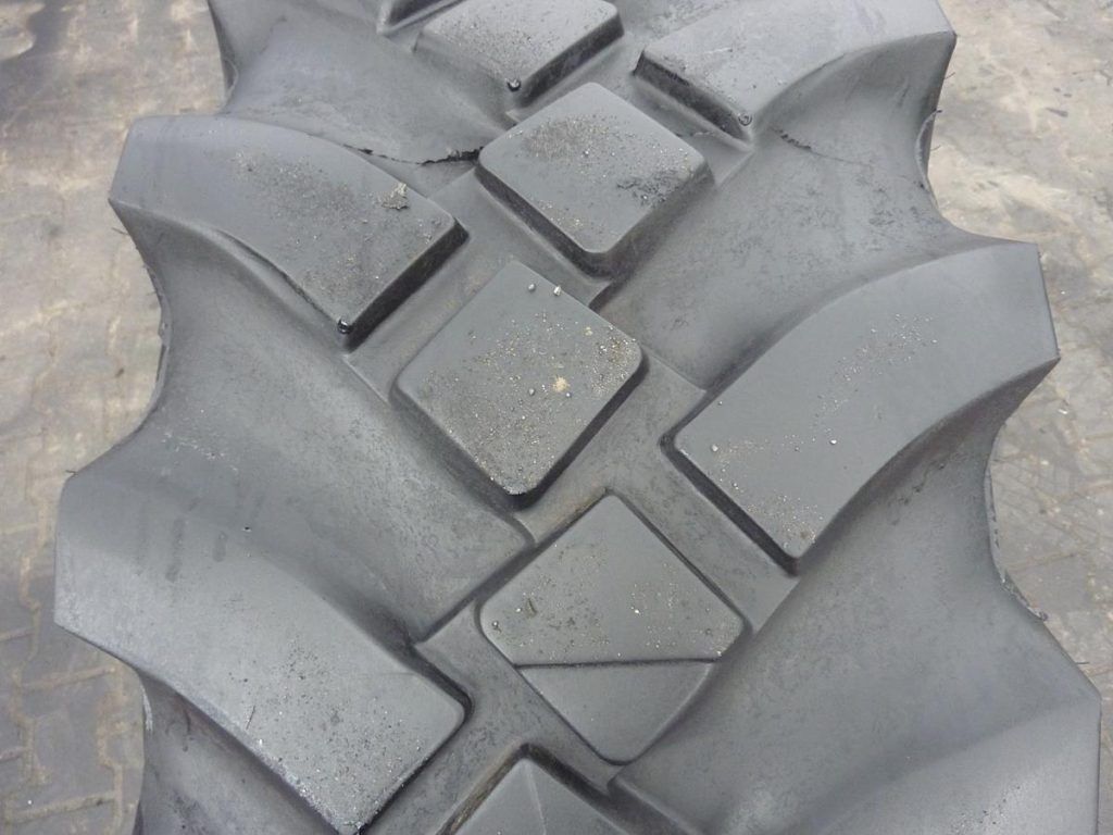 Opona używana przemysłowa 445/65R22.5 18R22.5 WINDPOWER 1500zł W3191