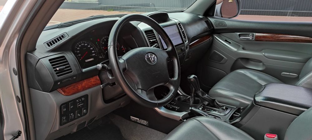 Toyota Prado официальный