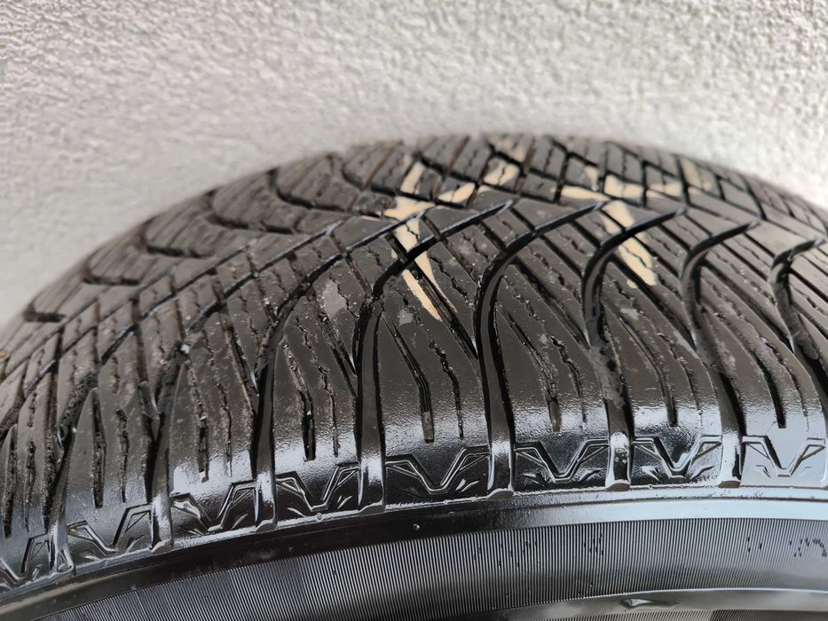 Oryginalne felgi Audi Q3 17- cali + opony wielosezonowe 215/65R17