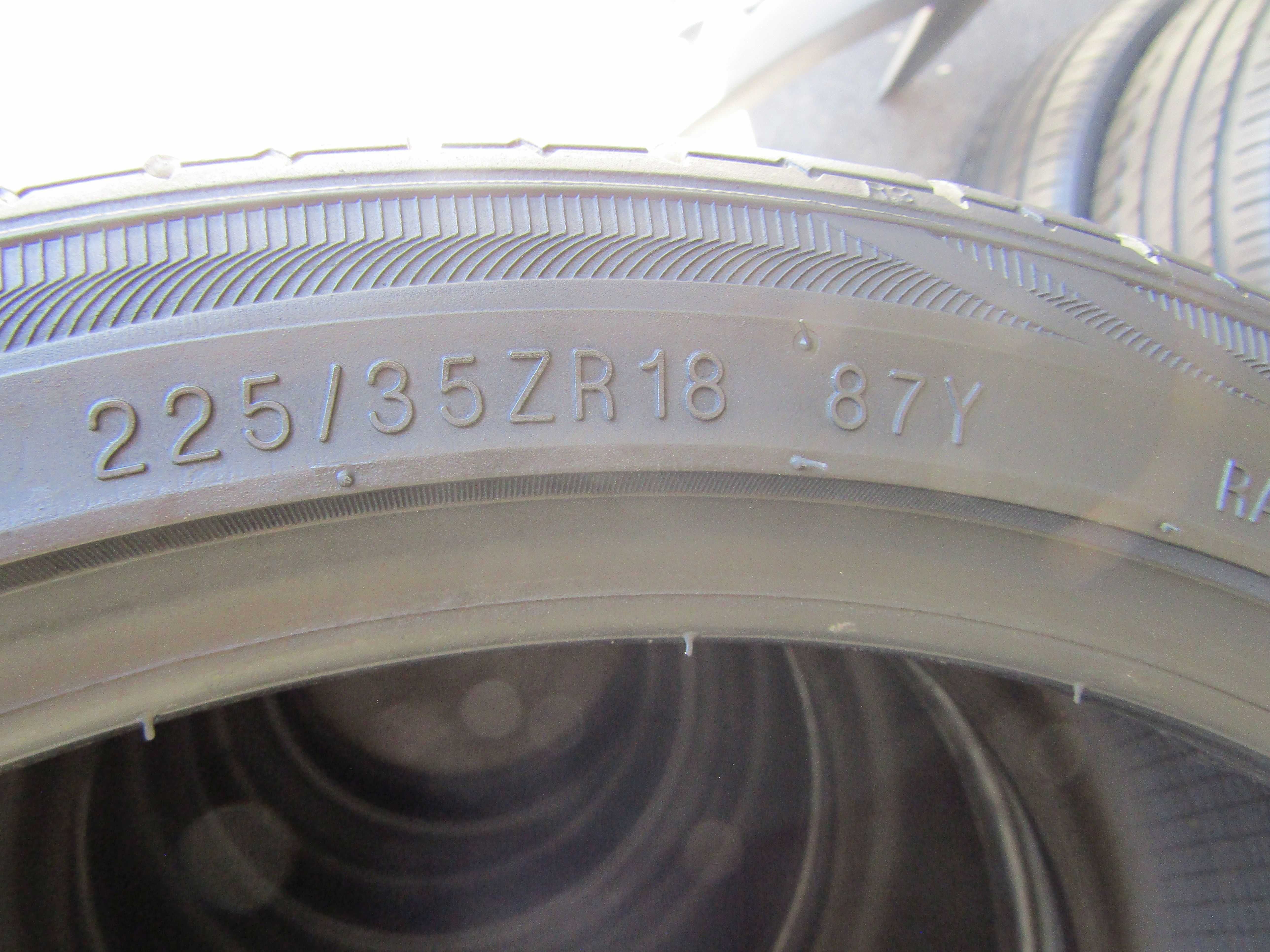 225/35R18 Kumho ECSTA LE SPORT 4szt 6.5mm 87Y
