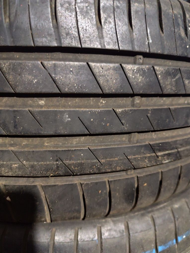 Pneus 225/45r18 Goodyear EfficientGrip Performance 75% piso