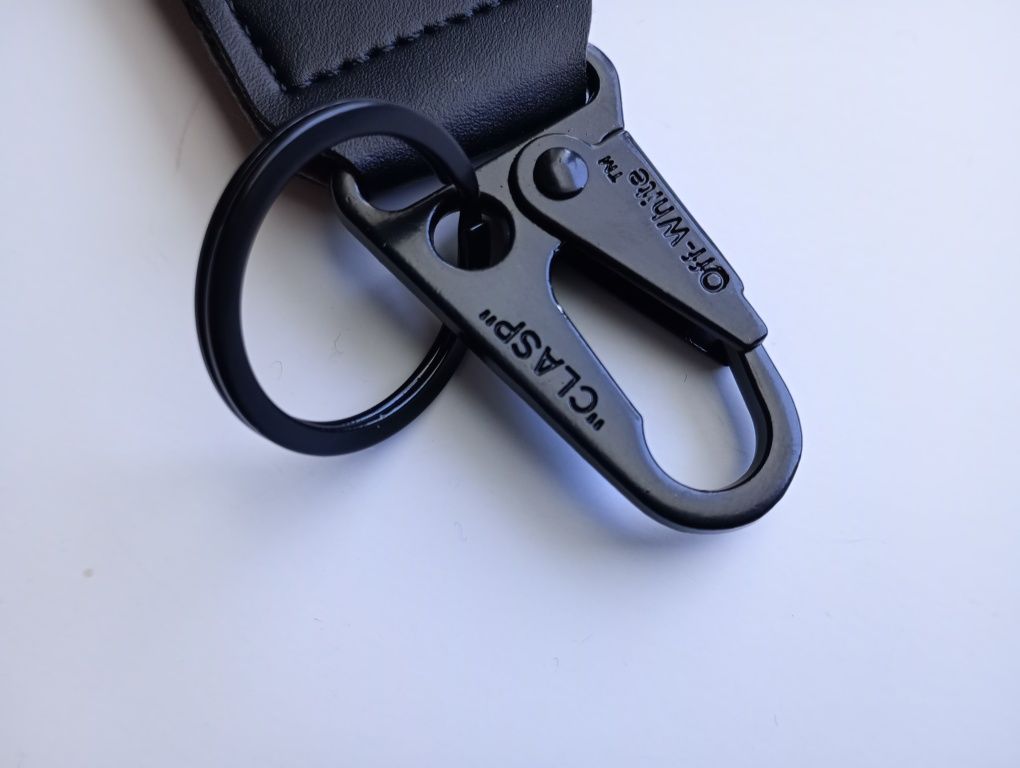 Brelok Off-White