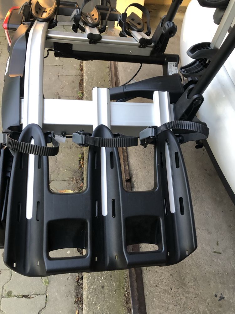 Bagażnik rowerowy marki Thule na 3 rowery model VeloCompact926