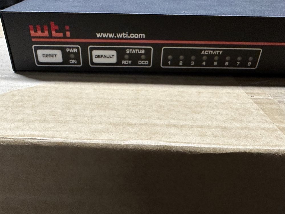 Konsola Switch serwerowy TSM-8 8xRJ45