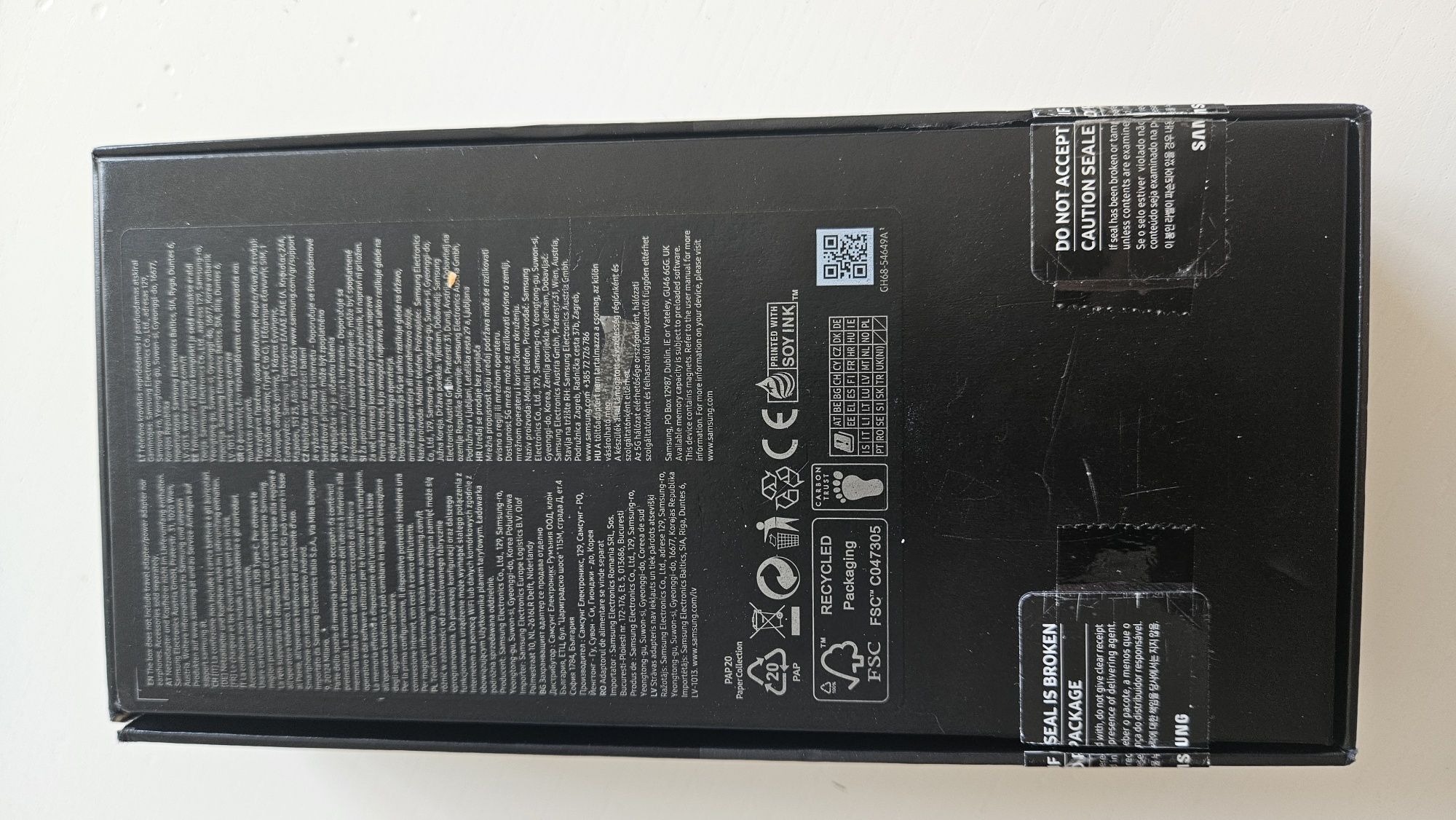 Samsung Galaxy Flip4 256GB + etui gratis