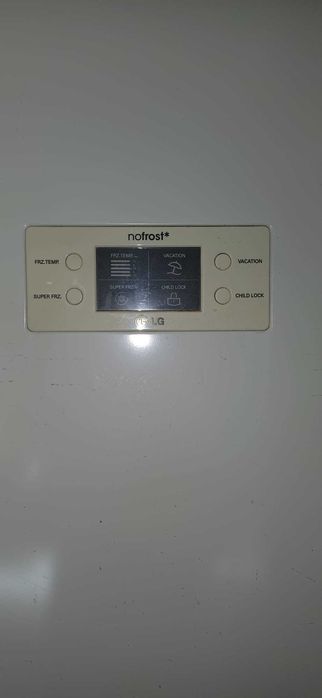 Frigorífico combinado com 3 gavetas de congelação.Otimo estado .