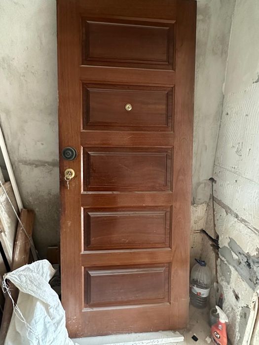 Porta para casa no bom estado