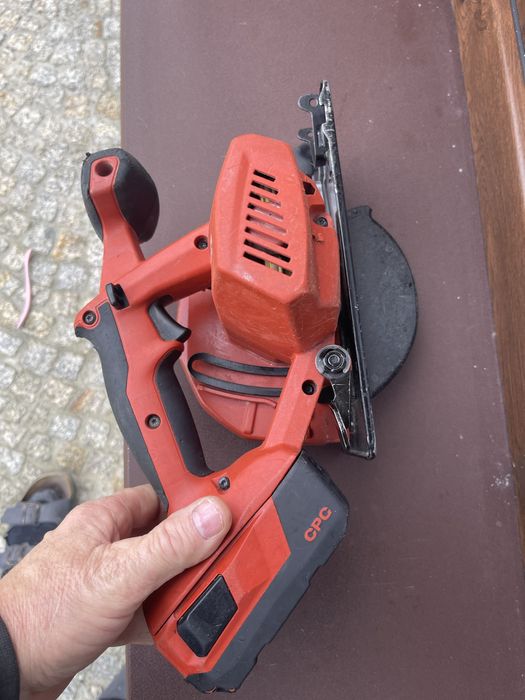 Piła do matalu Hilti SCM 22-A+bateria 4.0ah