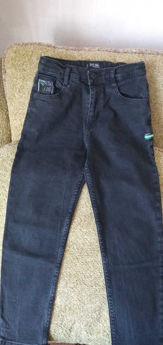 Легкие джинсы на девочку р-р 140-146