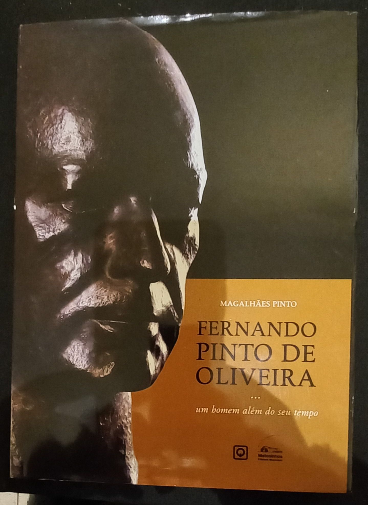 Livro sobre Fernando Pinto  de Oliveira, Matosinhos.