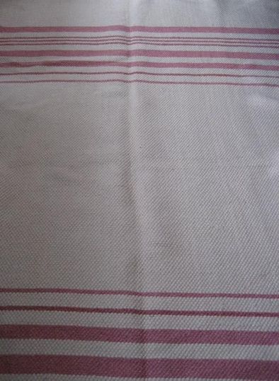Carpete confortável em tecelagem de lã