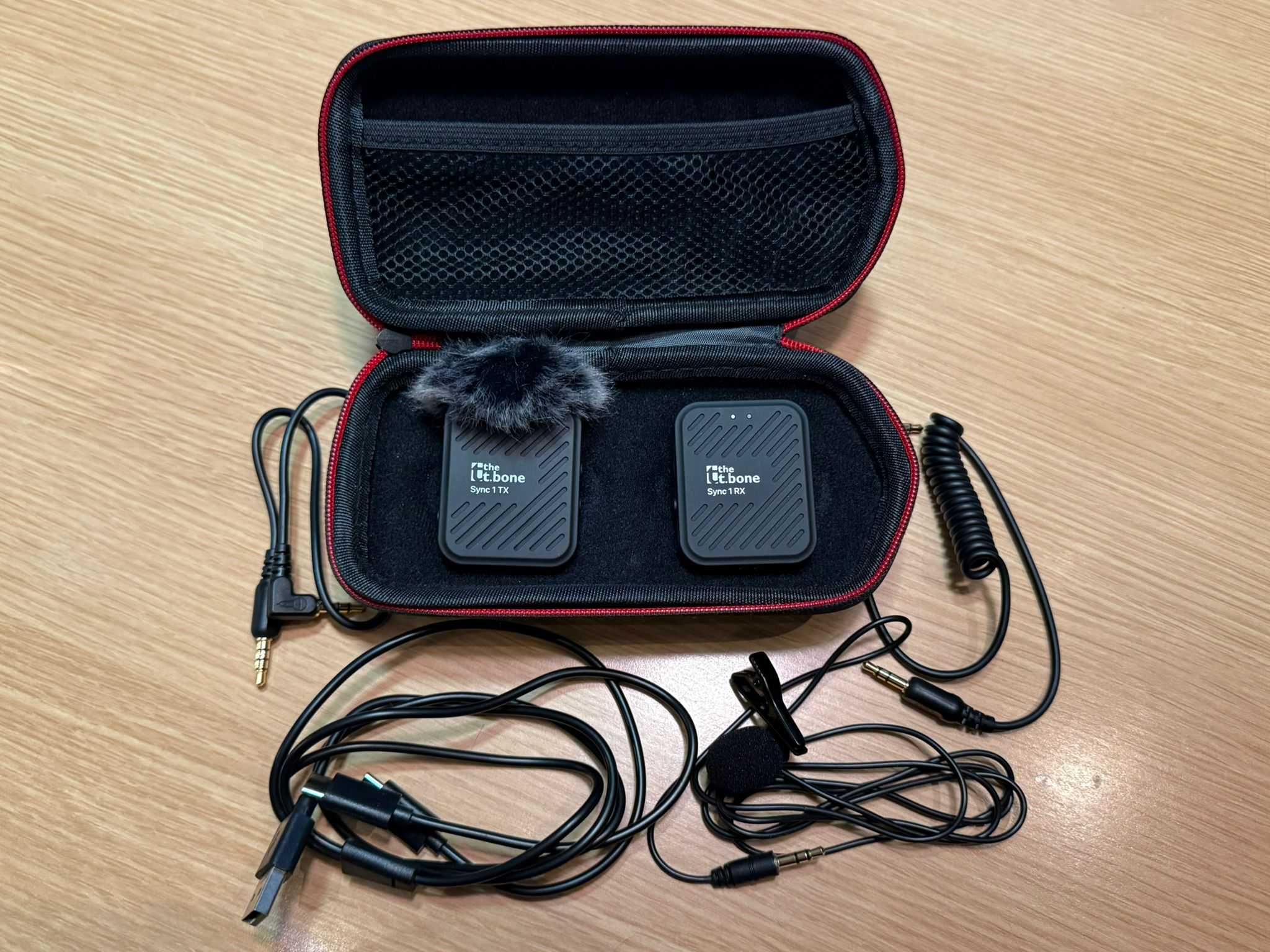 The t.bone Sync 1 

2 micros transmissores + 1 recetor.