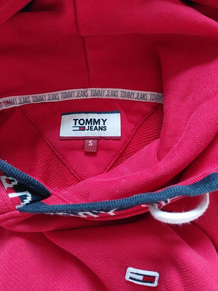 Czerwona bluza kangurka Tommy Hilfiger