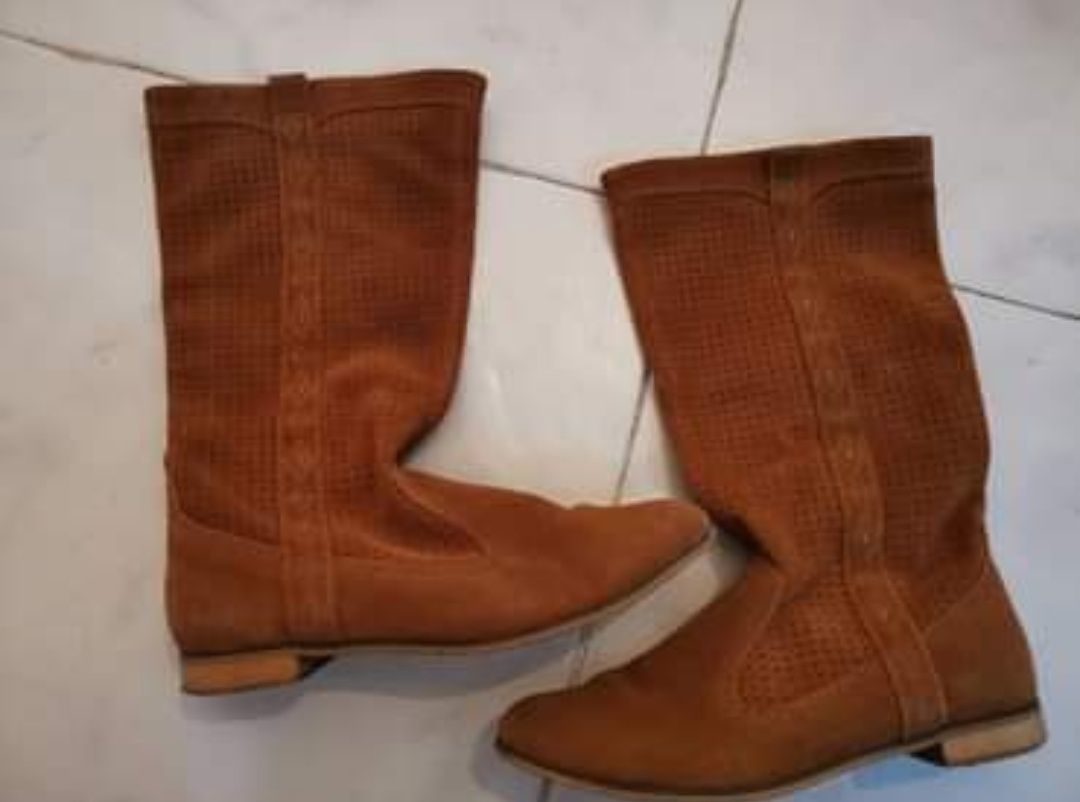 Botas Stradivarius em ótimo estado