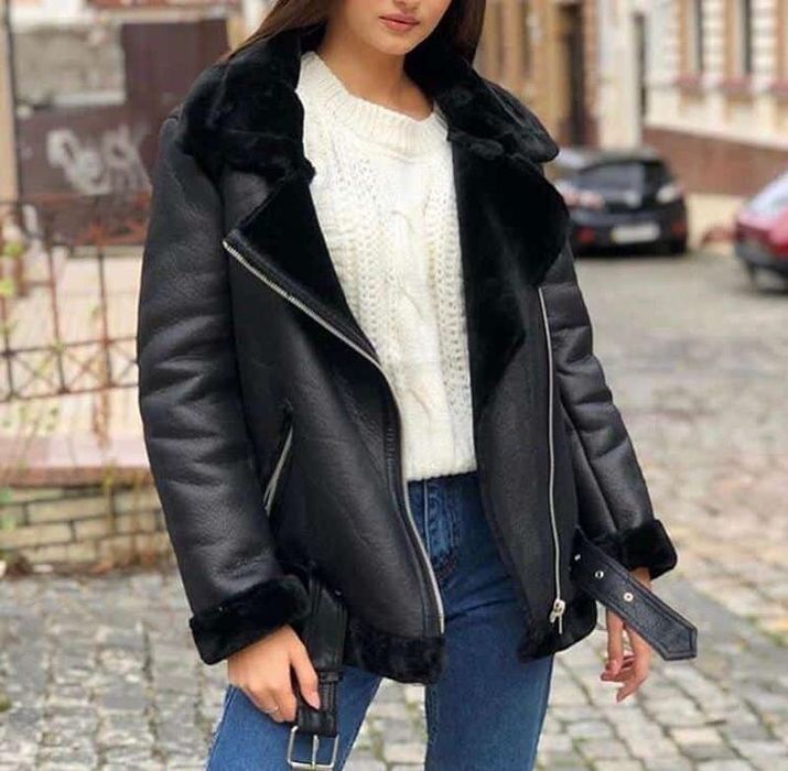 Жіноча чорна дублянка авіатор в стилі зара