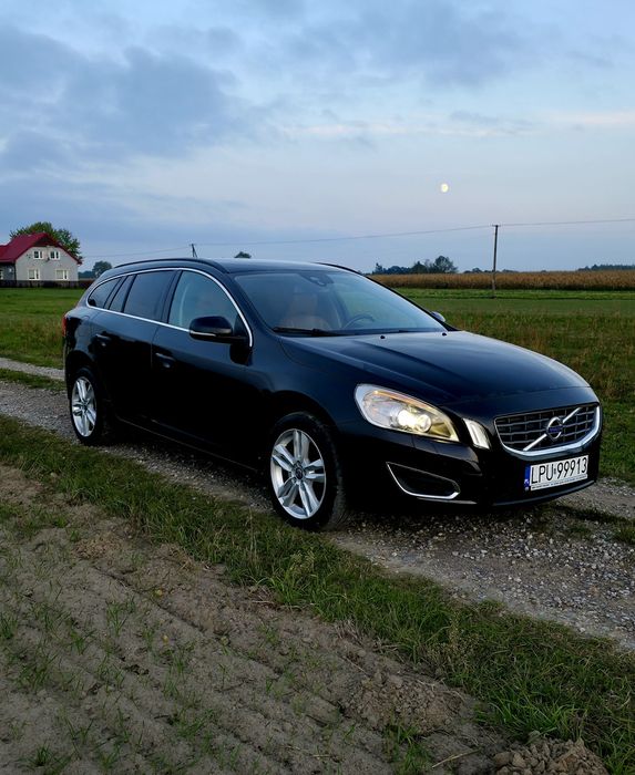 Volvo V60 1,6 D2 115 KM | Wersja Summum |