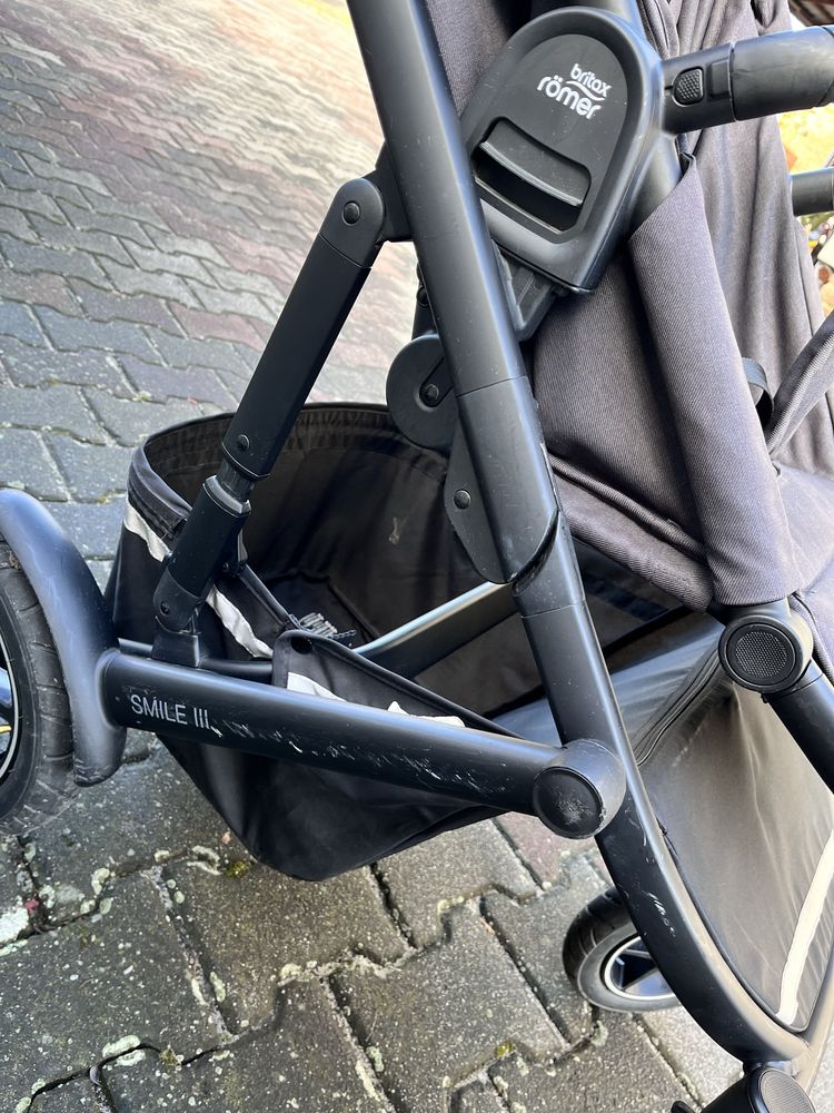 Britax Romer Smile 3 - wózek spacerowy w zestawie z gondolą