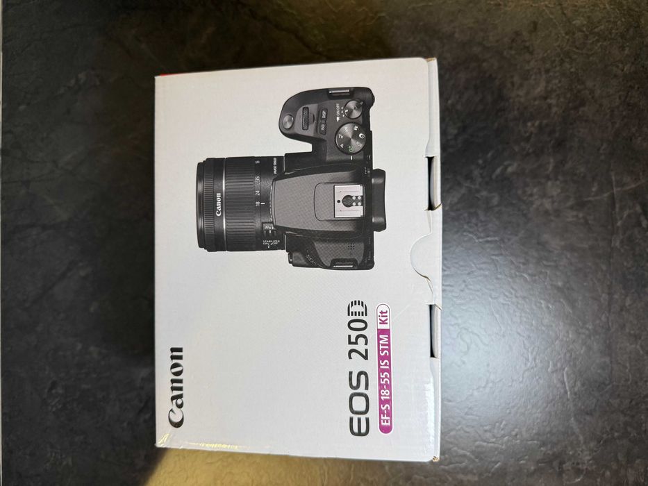Nowy Aparat CANON EOS 250D + Obiektyw EF-S 18-55mm f/4-5.6 IS STM